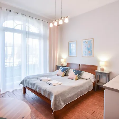 Korona Piastow - Na Wyspie - Parking - Taras Svinoústí