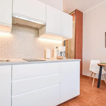 Korona Piastow - Na Wyspie - Parking - Taras