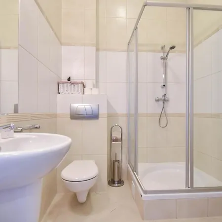 Korona Piastow - Na Wyspie - Parking - Taras Świnoujście