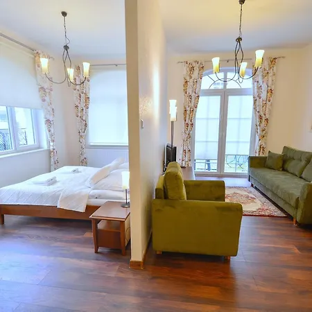 Korona Piastow - Na Wyspie - Parking - Taras Apartmán