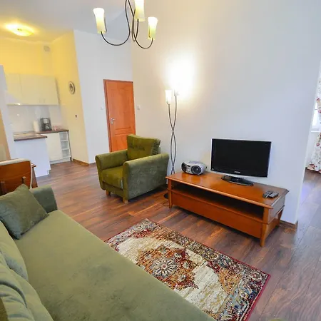 Korona Piastow - Na Wyspie - Parking - Taras Świnoujście