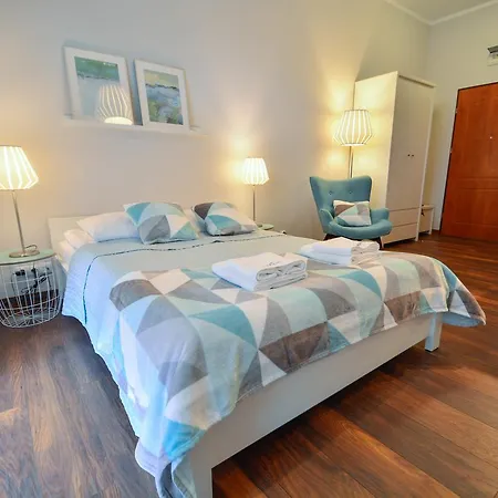 Korona Piastow - Na Wyspie - Parking - Taras Svinoústí