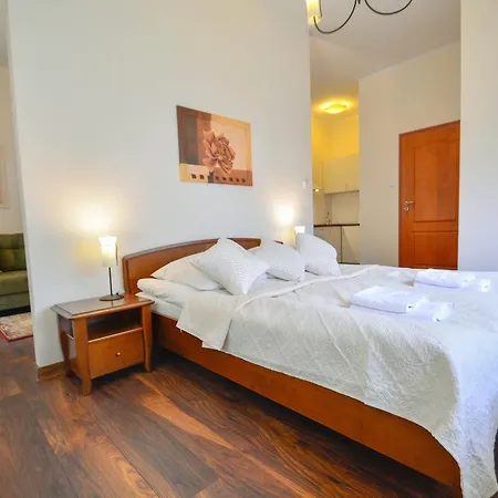 Korona Piastow - Na Wyspie - Parking - Taras Świnoujście