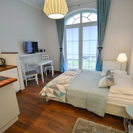 Korona Piastow - Na Wyspie - Parking - Taras Apartmán *